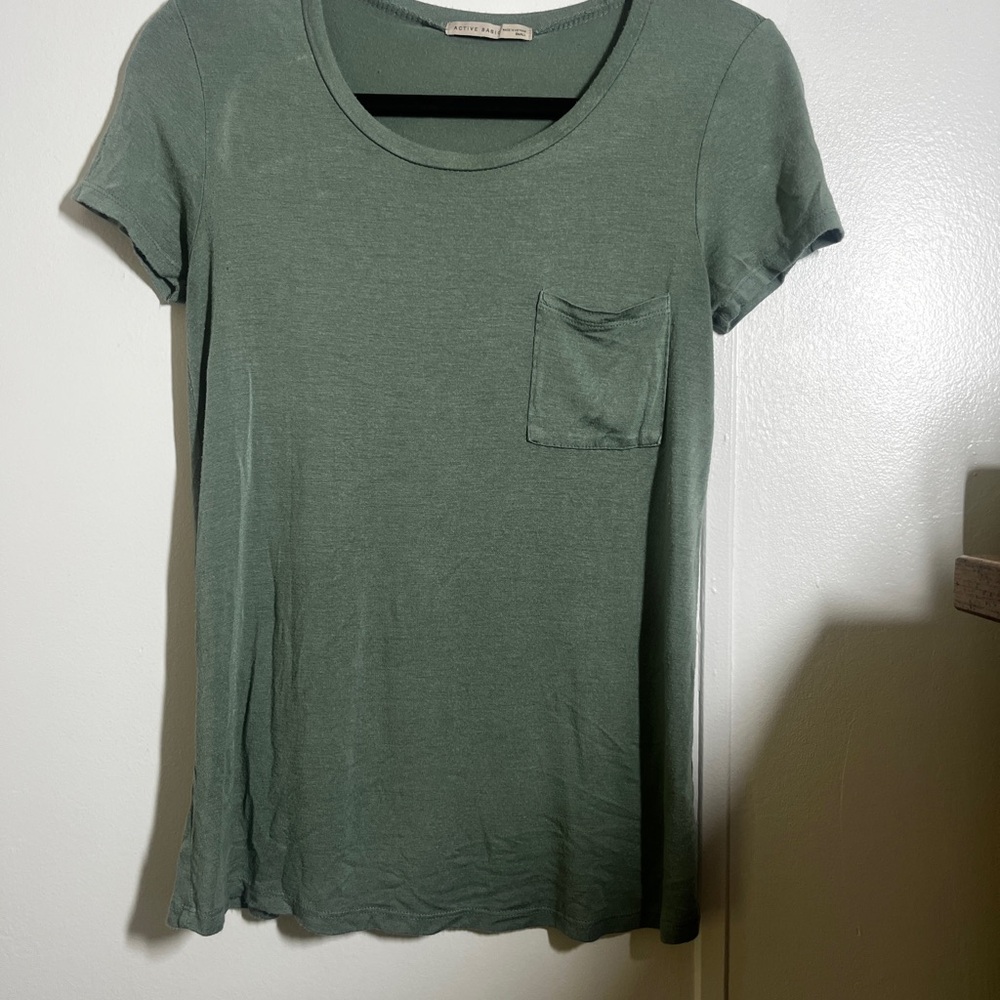 Active Basic Sage Green Tee - Size Small - image 4